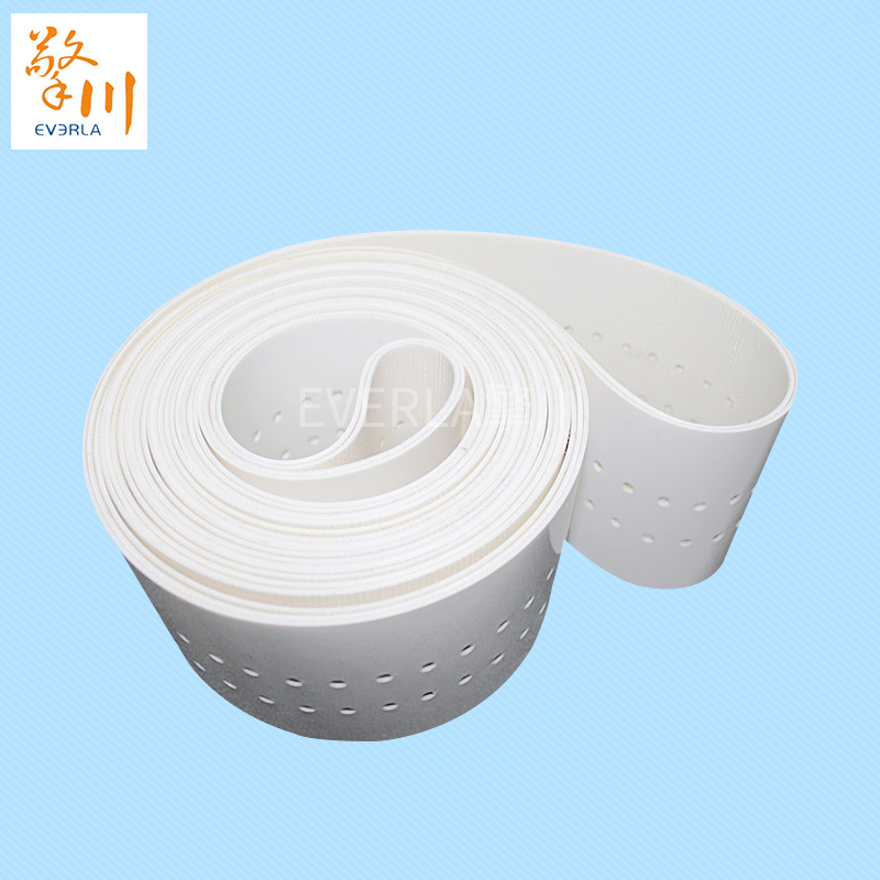 白色PVC<a href='http://www.zgcinnotown.com.cn/shusongdai/' target='_blank'><u>輸送帶</u></a>的圖片
